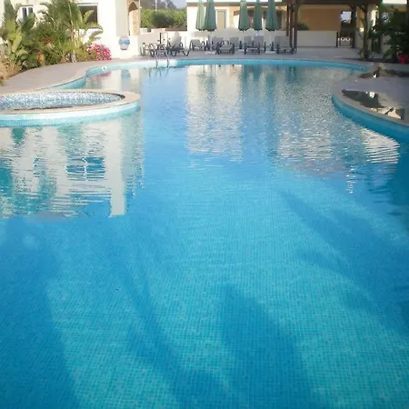 103 Elegant 2 Bed With Free Wifi, Ac, Pool & Gym! Apartment