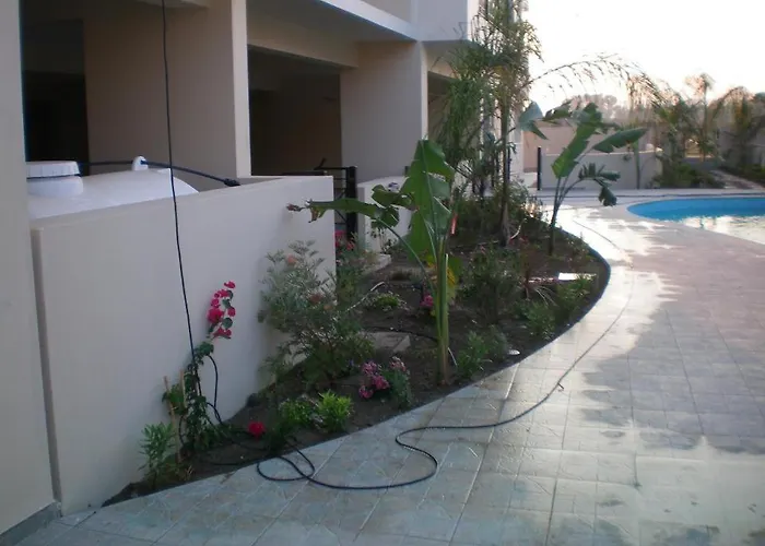 Appartamento 103 Elegant 2 Bed With Free Wifi, Ac, Pool & Gym! *