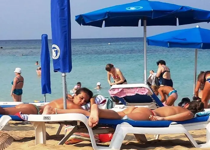 Appartamento 103 Elegant 2 Bed With Free Wifi, Ac, Pool & Gym!