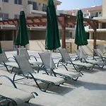 103 Elegant 2 Bed With Free Wifi, Ac, Pool & Gym! Apartment Larnaca