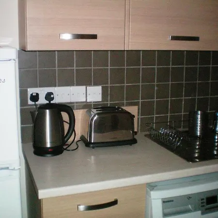 شقة 103 Elegant 2 Bed With Free Wifi, Ac, Pool & Gym!