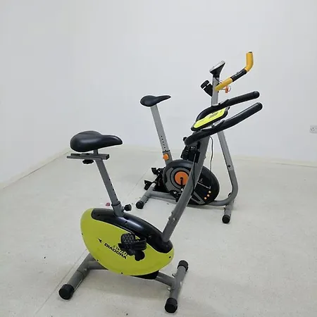 103 Elegant 2 Bed With Free Wifi, Ac, Pool & Gym! Apartmán *