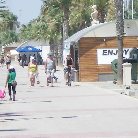 Διαμέρισμα 103 Elegant 2 Bed With Free Wifi, Ac, Pool & Gym! *