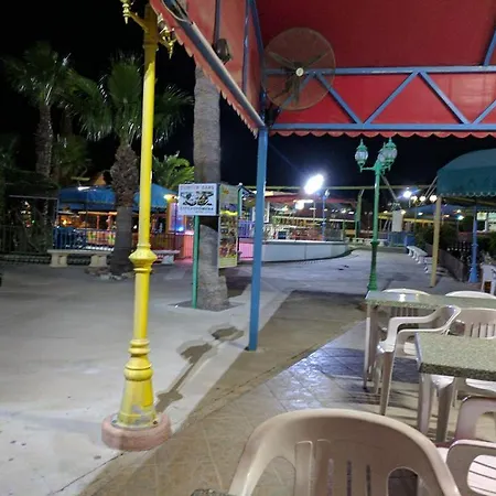 103 Elegant 2 Bed With Free Wifi, Ac, Pool & Gym! Λάρνακα