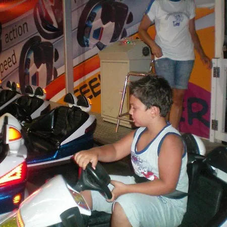 103 Elegant 2 Bed With Free Wifi, Ac, Pool & Gym! * Λάρνακα