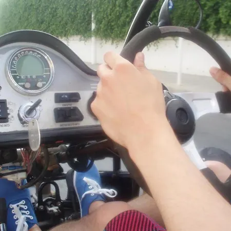 103 Elegant 2 Bed With Free Wifi, Ac, Pool & Gym! * Λάρνακα