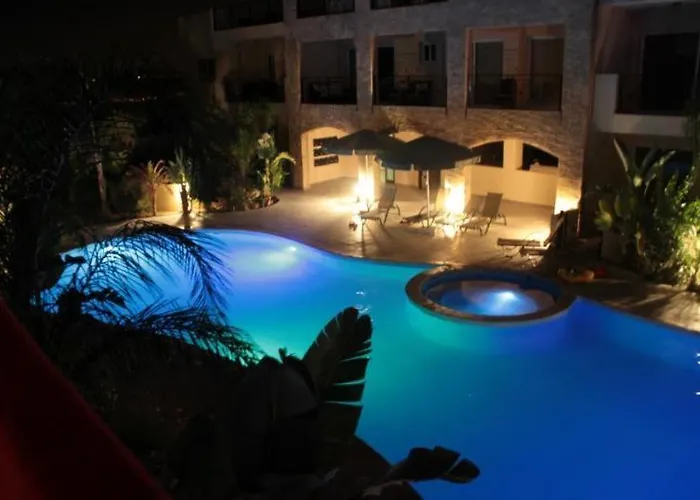 103 Elegant 2 Bed With Free Wifi, Ac, Pool & Gym! Apartmán Larnaca