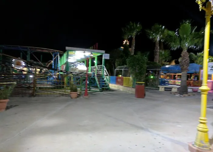 103 Elegant 2 Bed With Free Wifi, Ac, Pool & Gym! Apartmán *