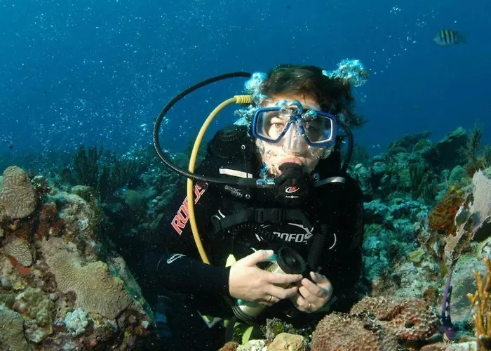 103 Elegant 2 Bed With Free Wifi, Ac, Pool & Gym! Apartmán