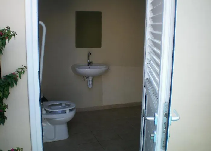 103 Elegant 2 Bed With Free Wifi, Ac, Pool & Gym! Apartmán Larnaca