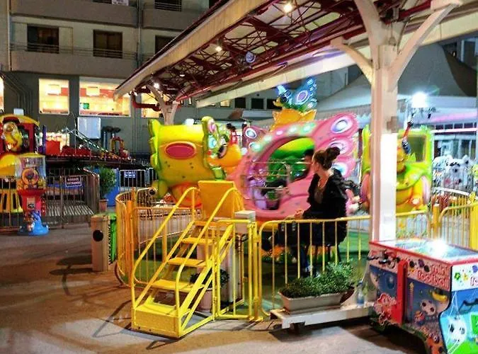 103 Elegant 2 Bed With Free Wifi, Ac, Pool & Gym! Apartmán *