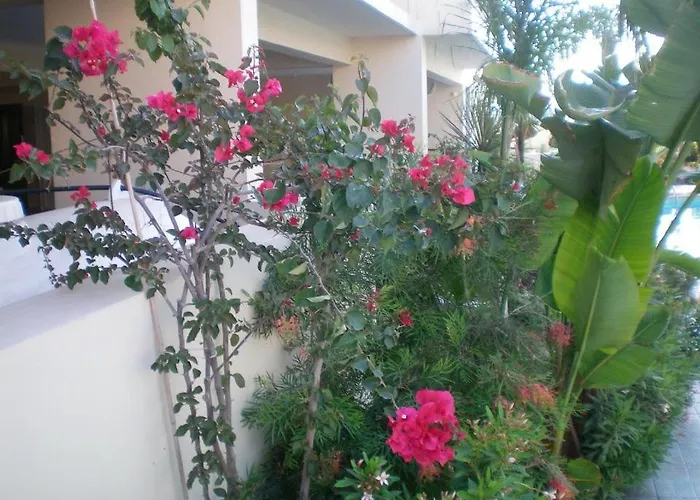 103 Elegant 2 Bed With Free Wifi, Ac, Pool & Gym! Apartmán Larnaca