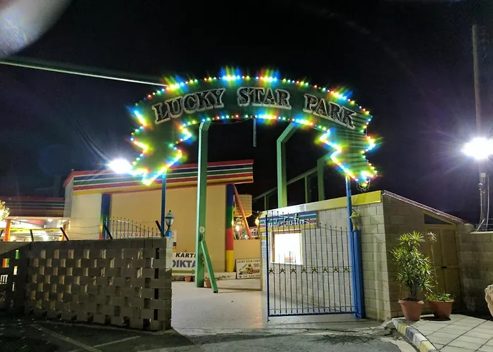 Apartmán 103 Elegant 2 Bed With Free Wifi, Ac, Pool & Gym! Larnaca