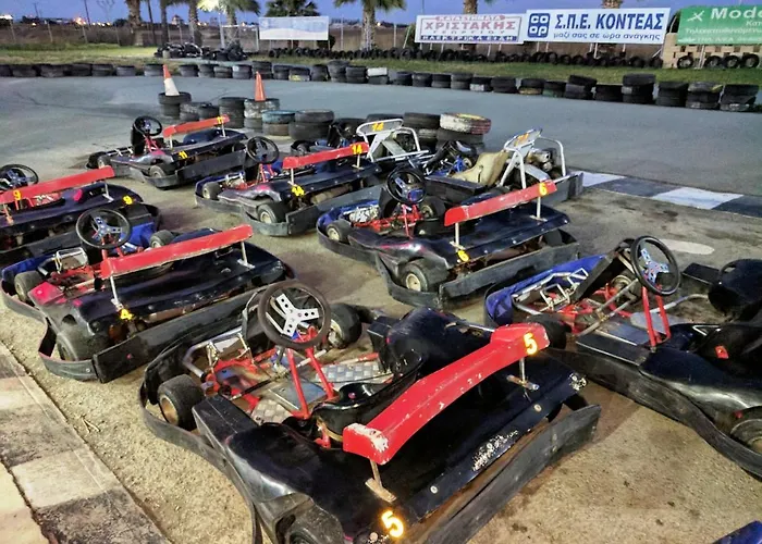 103 Elegant 2 Bed With Free Wifi, Ac, Pool & Gym! Larnaca